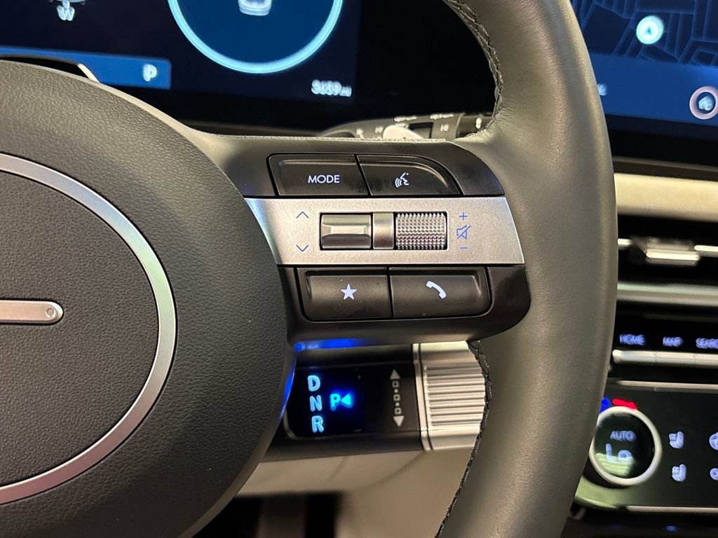 Used 2026 Hyundai Tucson Limited image 37