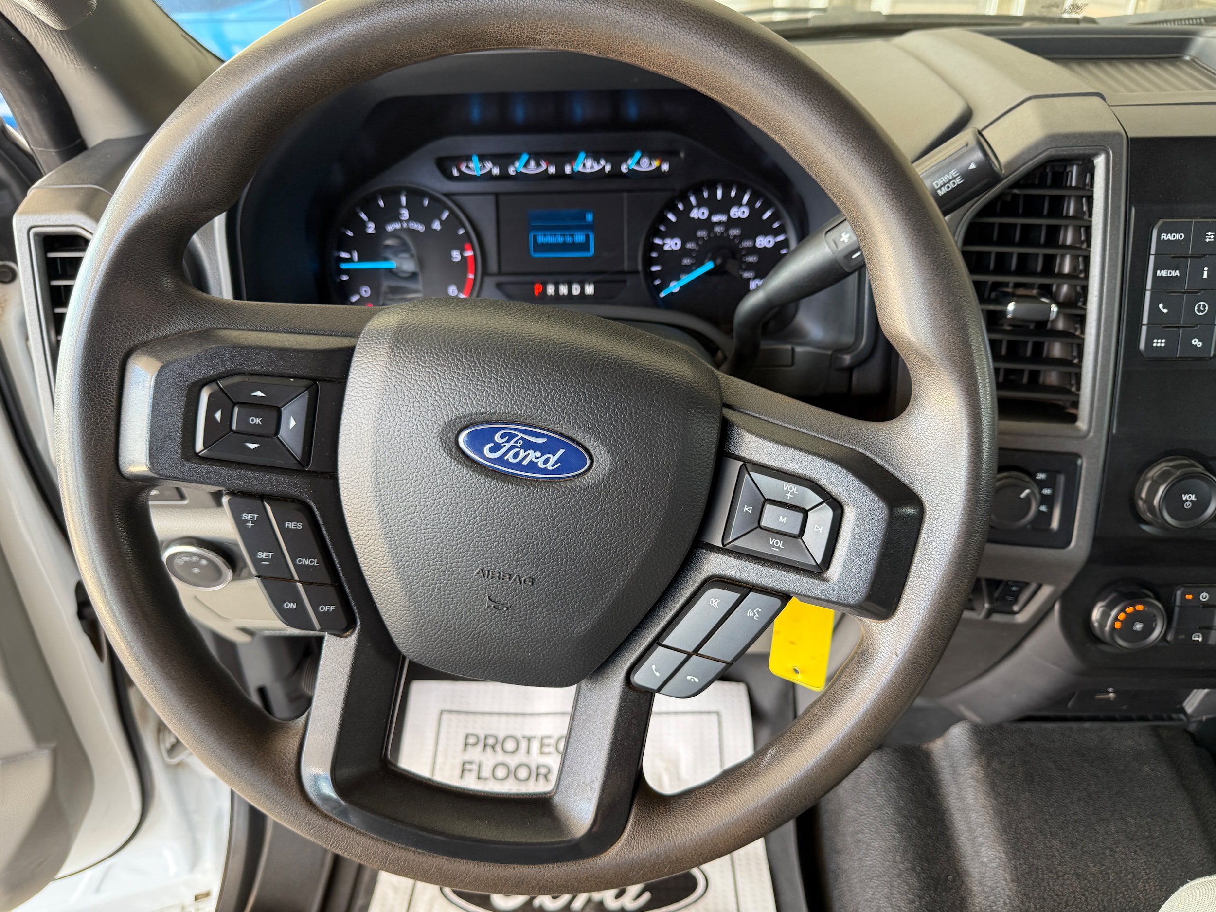 Used 2022 Ford F350 XL w/ Power Equipment Group AWD/4WD image 10