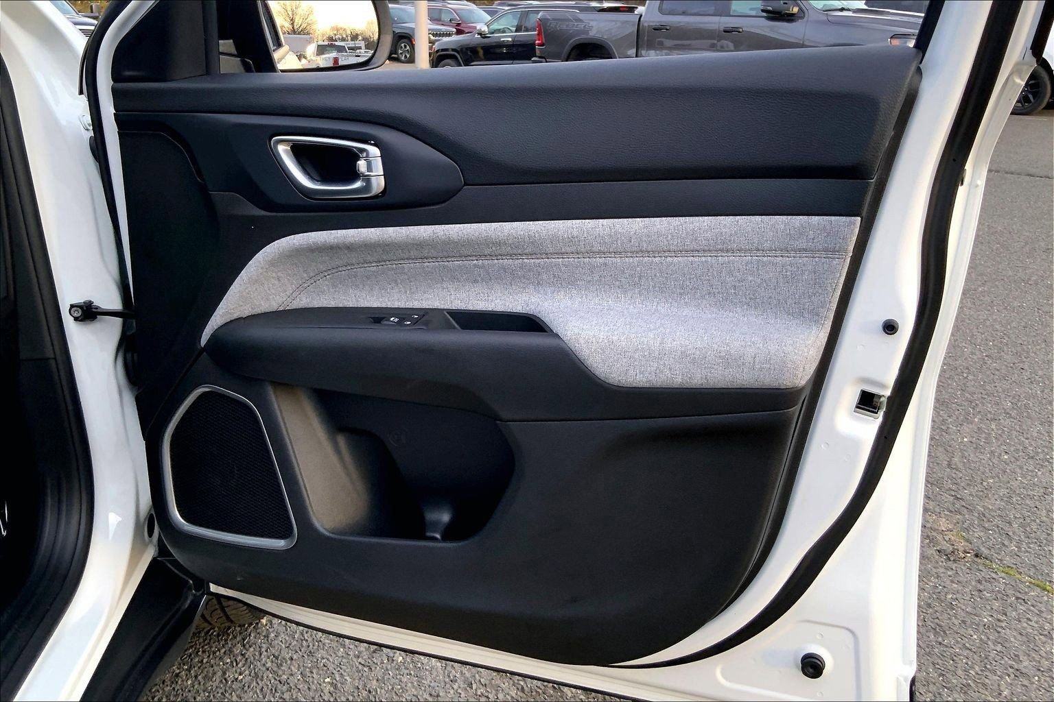 Certified 2022 Jeep Compass Latitude AWD/4WD image 22