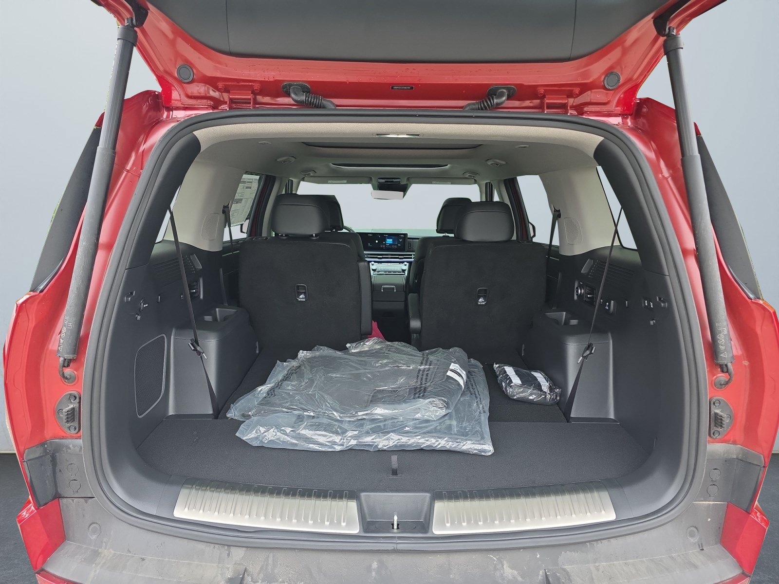 Certified 2026 Hyundai Santa Fe Limited AWD/4WD image 16