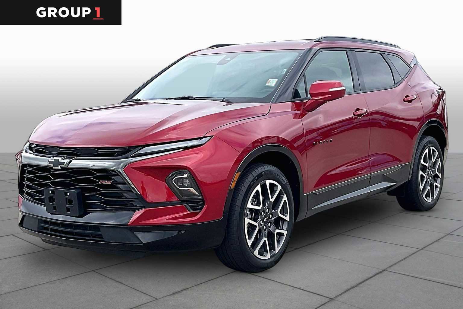 Used 2025 Chevrolet Blazer RS FWD image 1