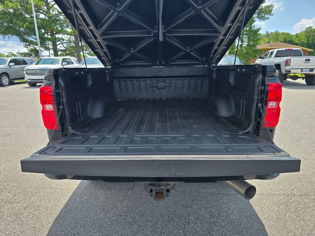 Used 2017 Chevrolet Silverado 2500 LTZ w/ Duramax Plus Package AWD/4WD image 21