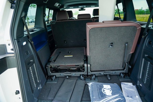 New 2025 Volkswagen ID. Buzz Pro S image 28