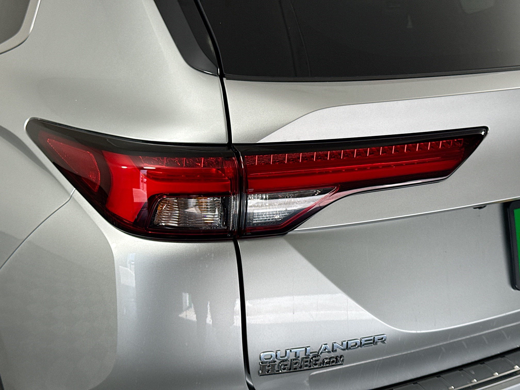 Used 2024 Mitsubishi Outlander SE FWD image 36