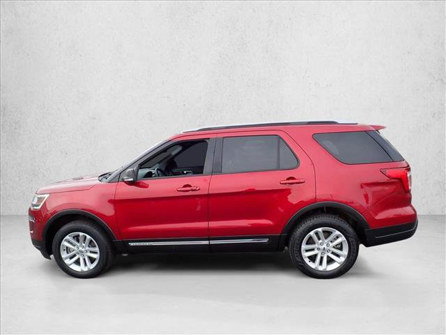 Used 2019 Ford Explorer XLT w/ Equipment Group 202A AWD/4WD image 2