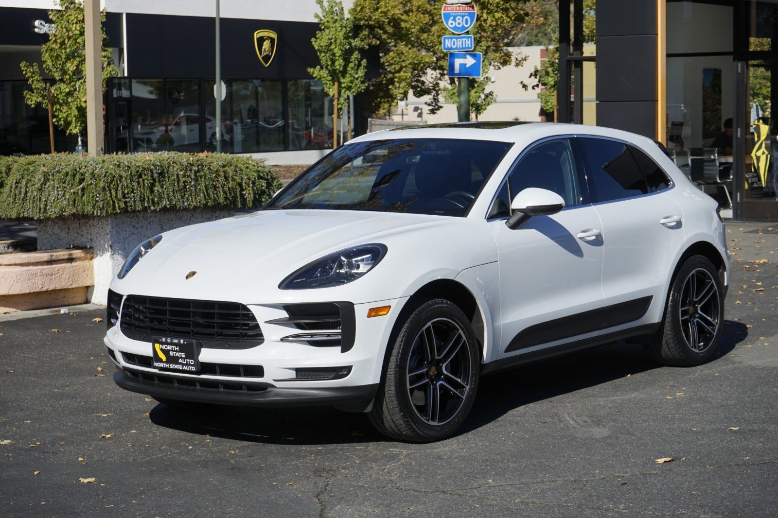 Used 2020 Porsche Macan S image 3