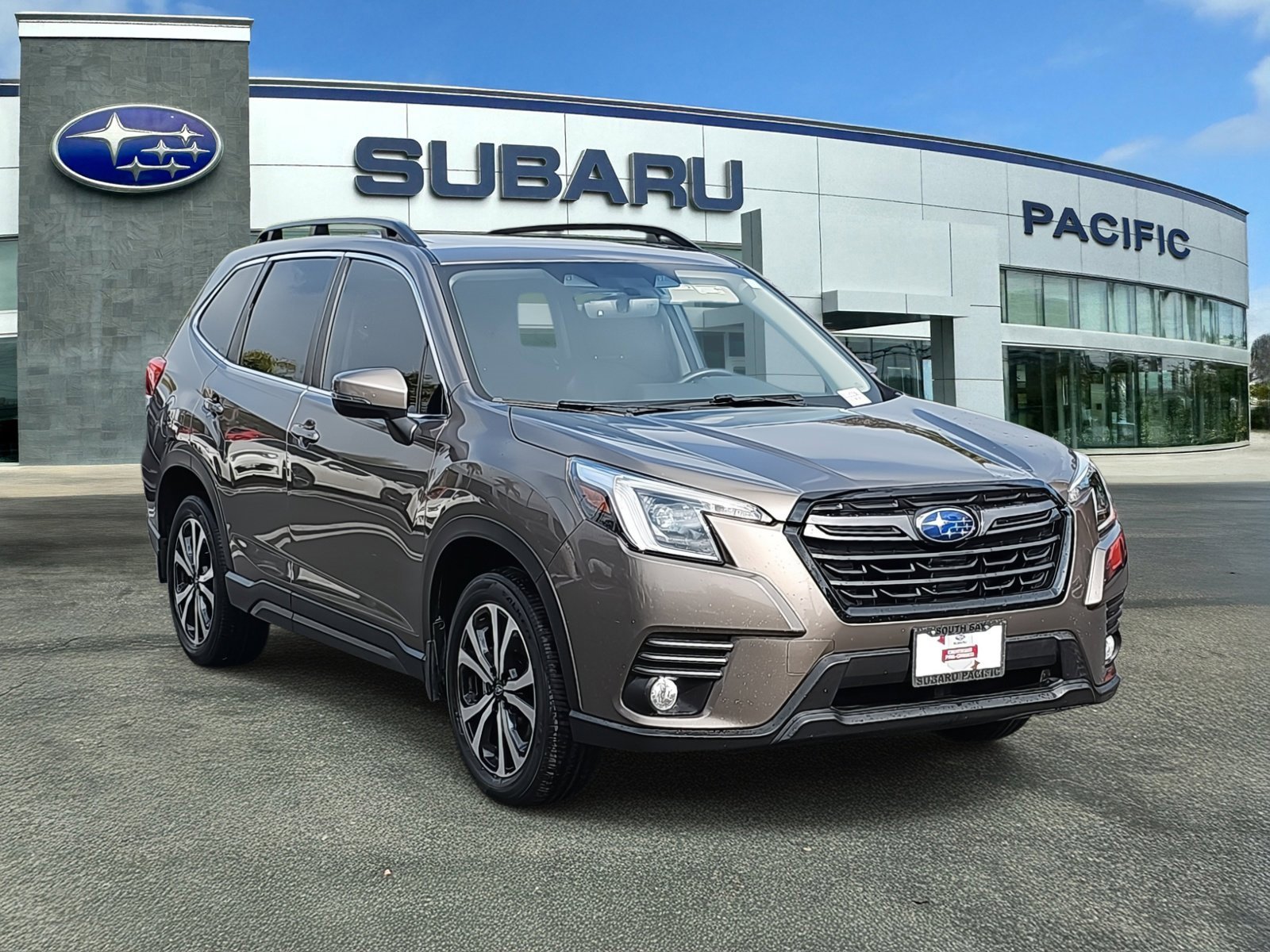 Used 2023 Subaru Forester Limited