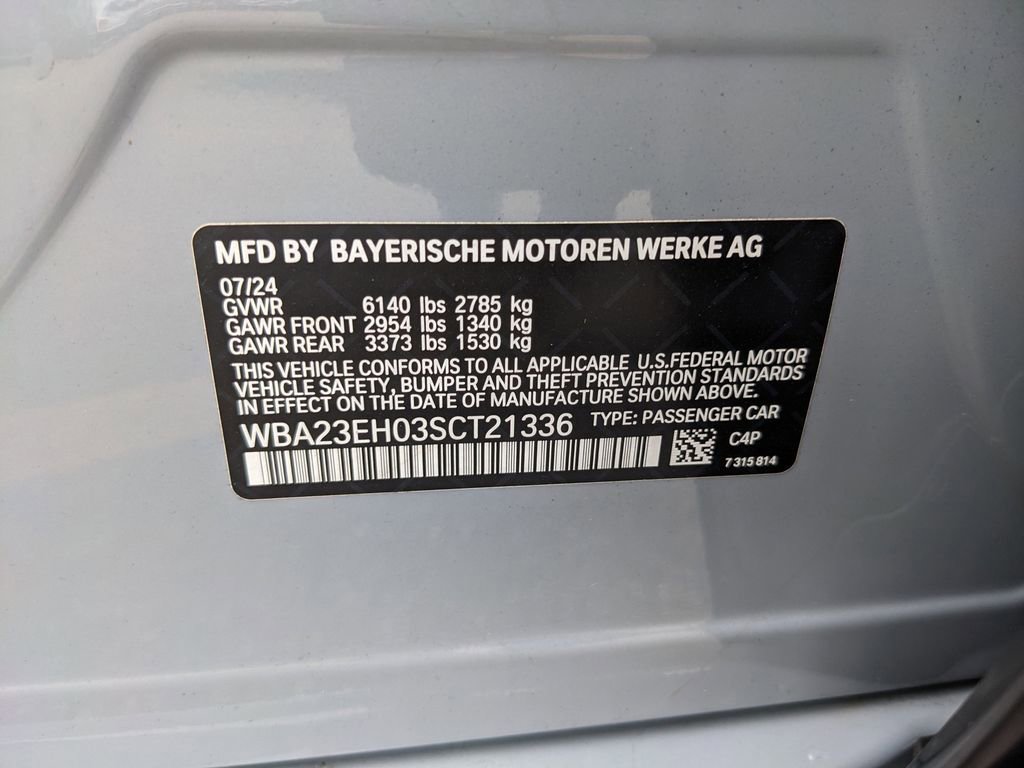 Used 2025 BMW 740i image 34