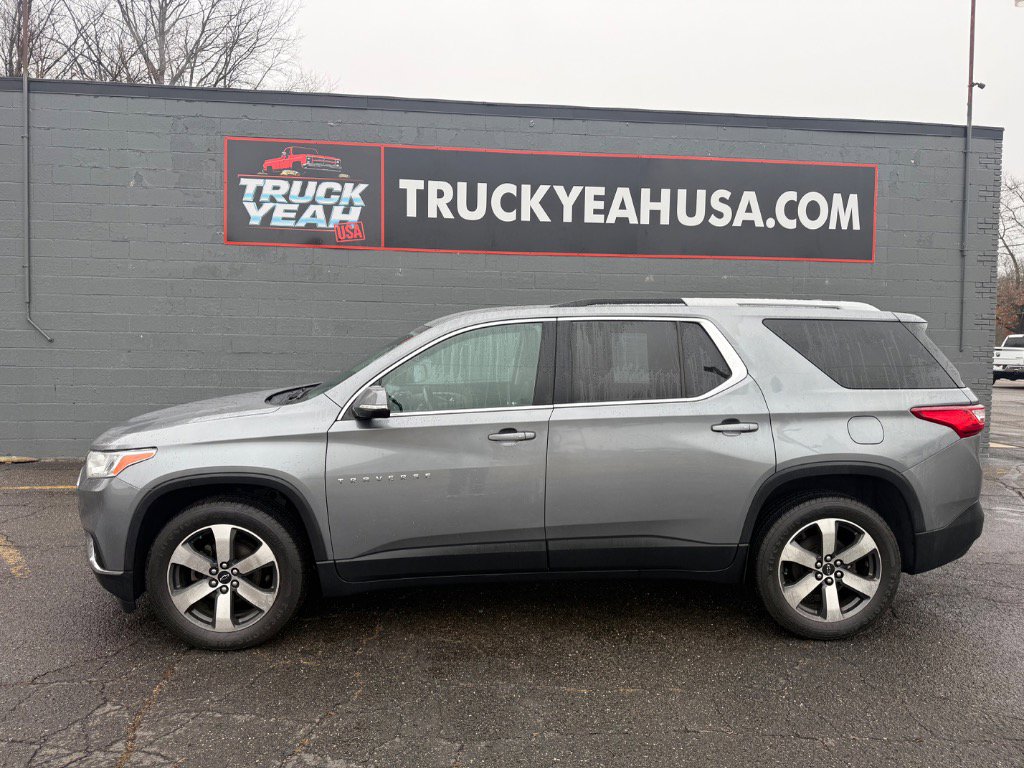 Used 2018 Chevrolet Traverse LT w/ LPO, Floor Liner Package image 2
