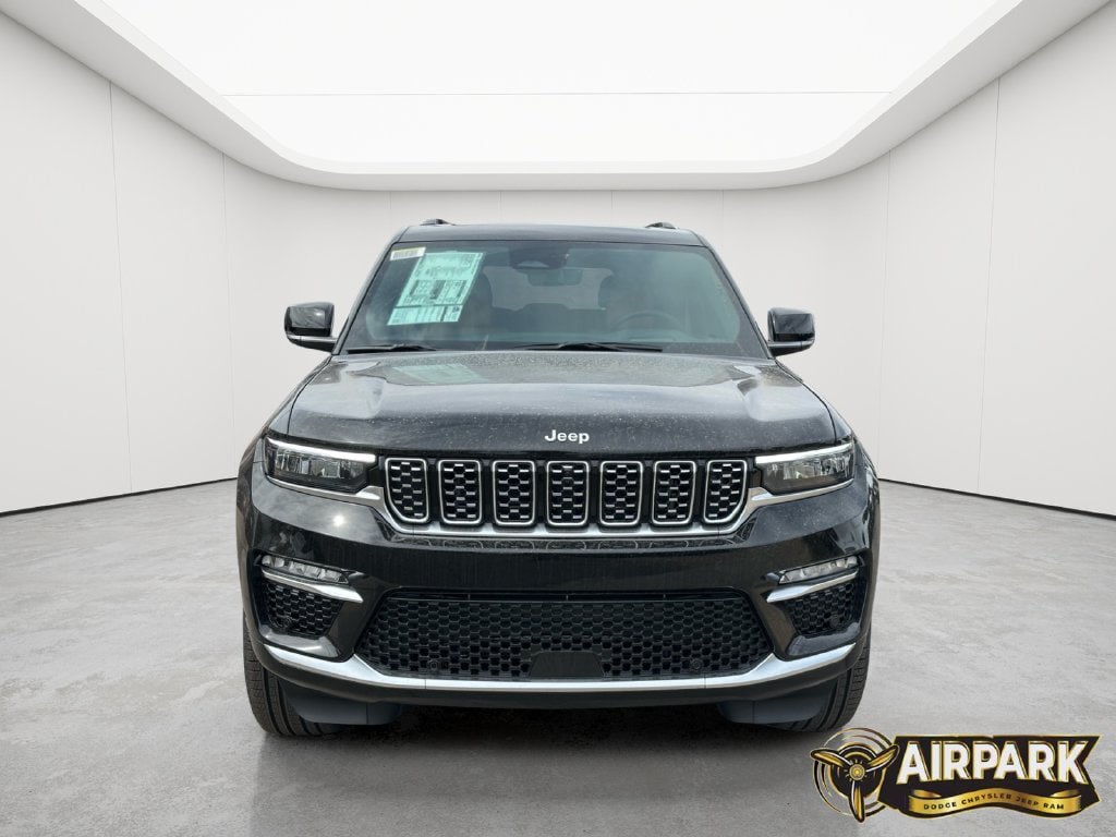 New 2025 Jeep Grand Cherokee Summit w/ Adv Protech Group IV AWD/4WD image 5