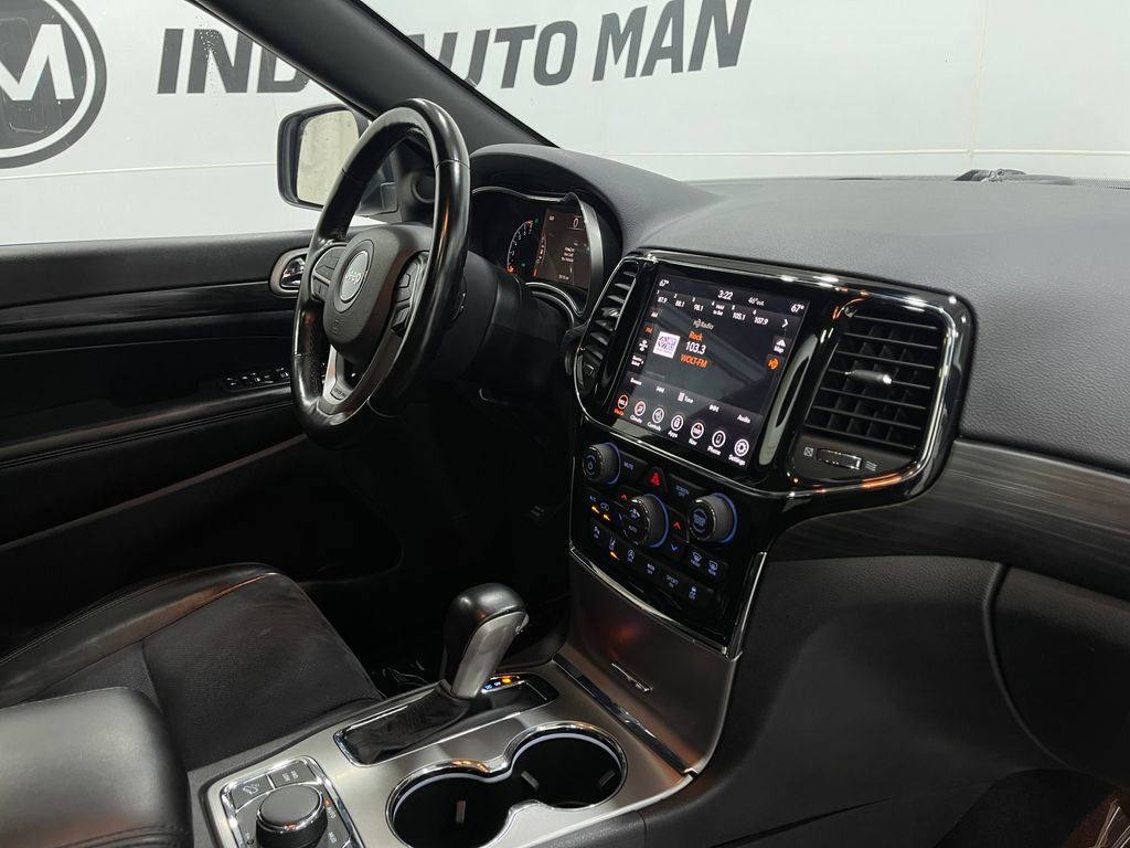 Used 2020 Jeep Grand Cherokee Laredo w/ Quick Order Package 2BN North image 21