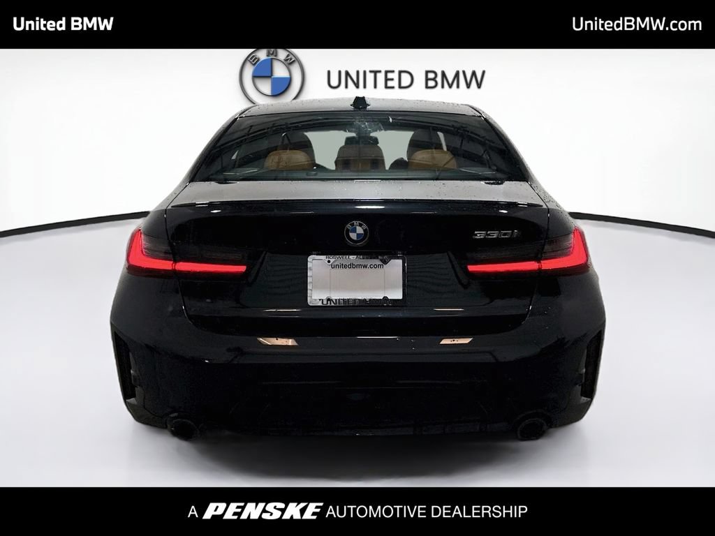 New 2026 BMW 330i Sedan w/ M Sport Package RWD image 6