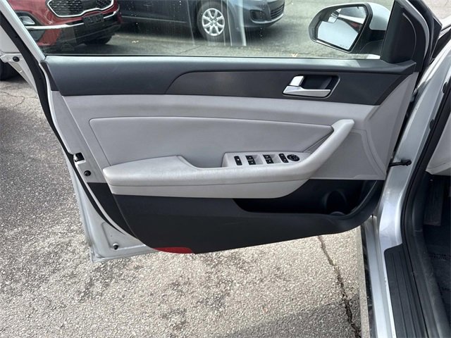 Used 2017 Hyundai Sonata Sport w/ Value Edition Package 02 image 13