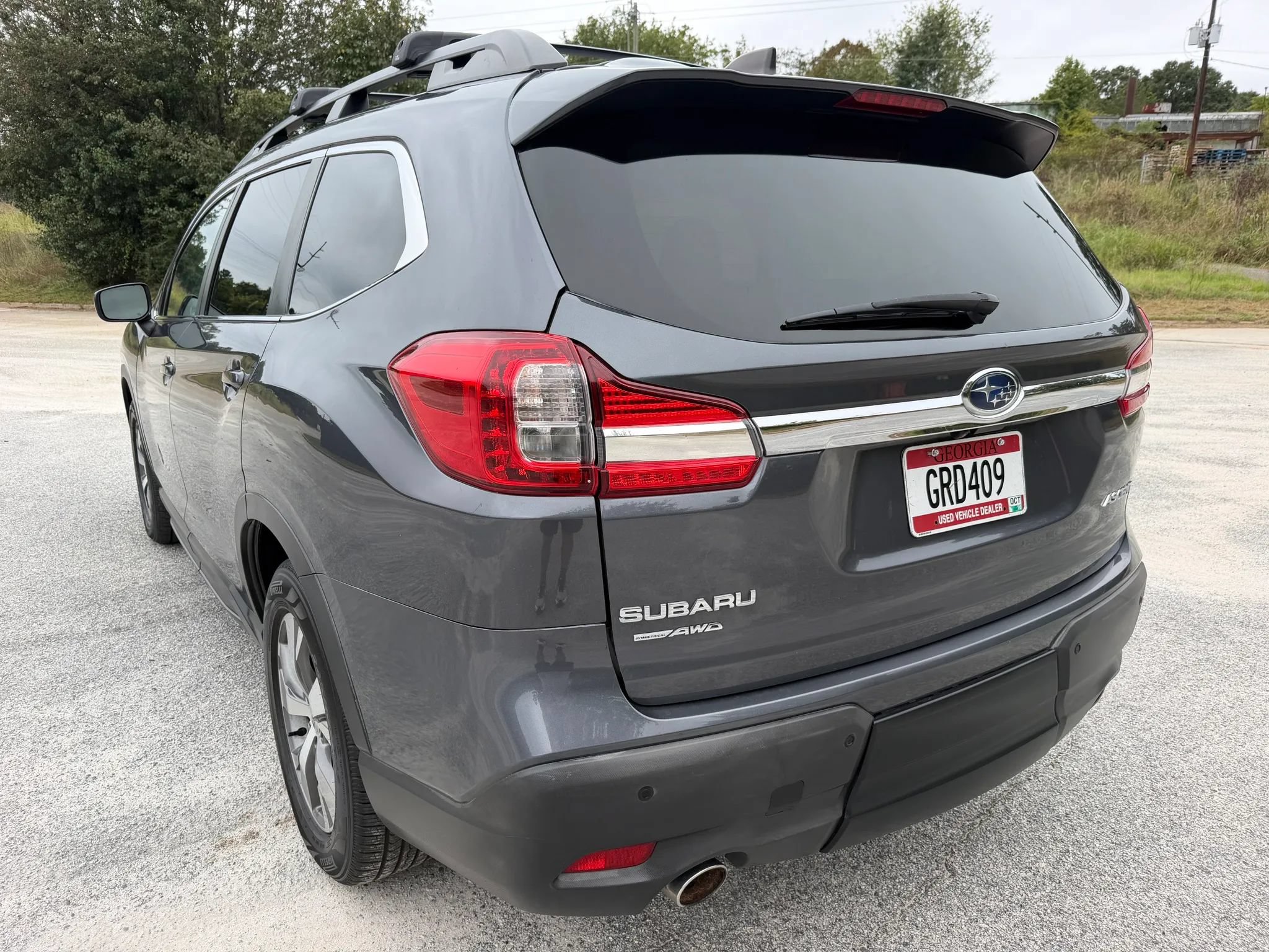 Used 2020 Subaru Ascent Premium w/ Convenience Package AWD/4WD image 3