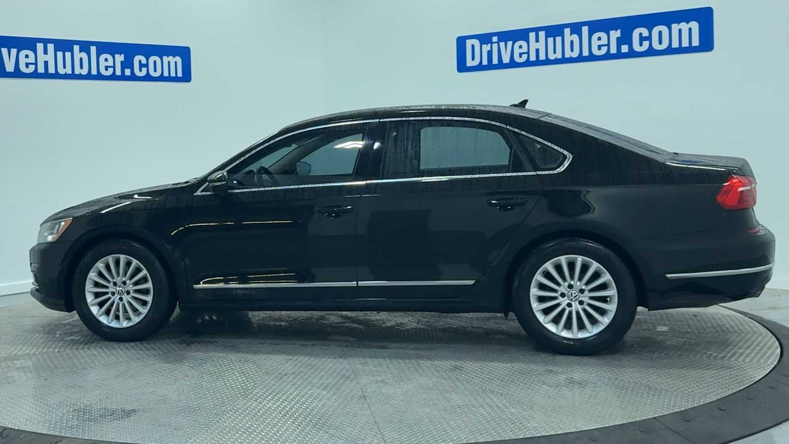 Used 2016 Volkswagen Passat 1.8T SE FWD image 6