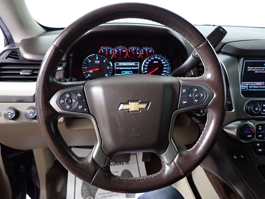 Used 2018 Chevrolet Suburban LT w/ LT Signature Package AWD/4WD image 28