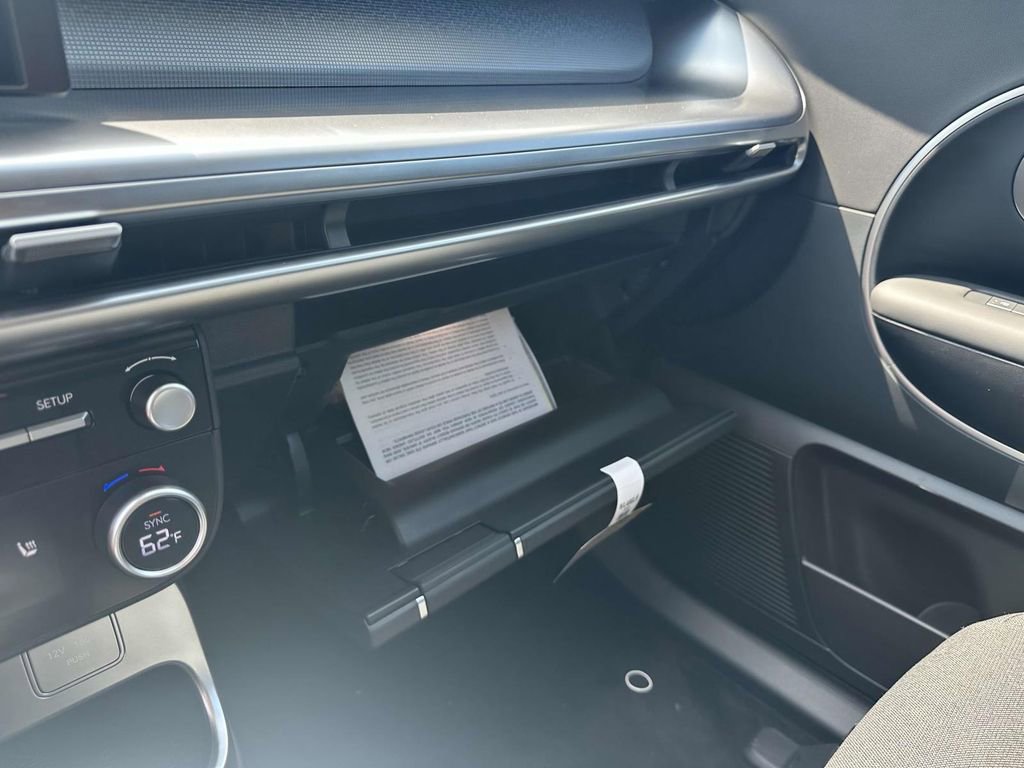 New 2026 Hyundai Ioniq 9 SE image 30