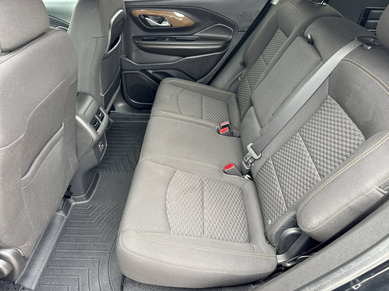 Used 2020 GMC Terrain SLE FWD image 21