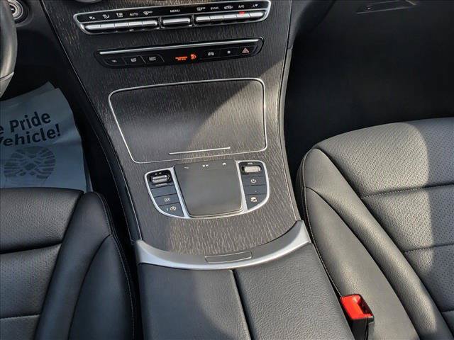 Used 2020 Mercedes-Benz GLC 300 image 19