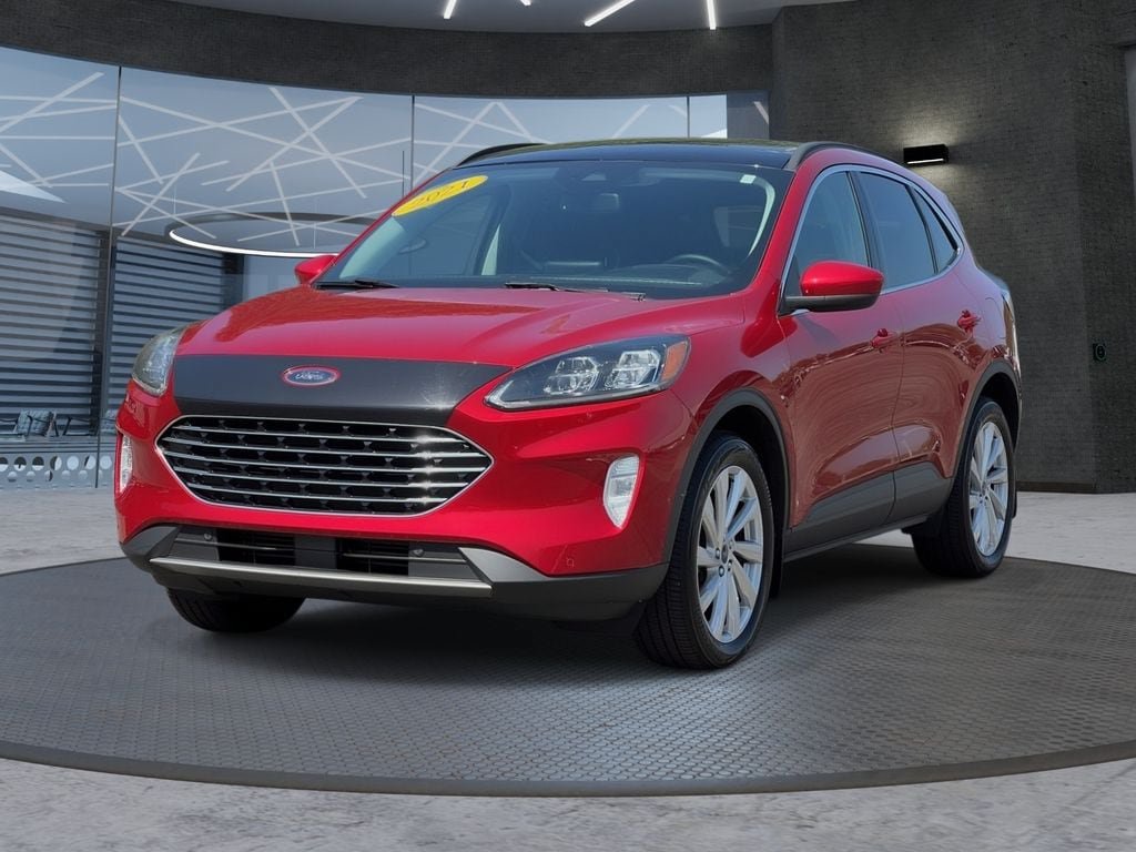 Used 2021 Ford Escape Titanium w/ Titanium Elite Package AWD/4WD image 2