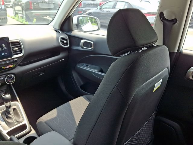 New 2026 Hyundai Venue SE FWD image 11