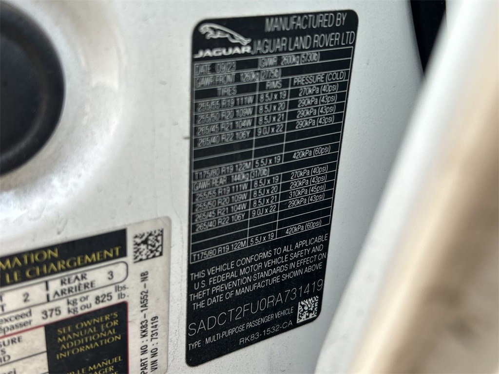 Used 2024 Jaguar F-PACE R-Dynamic S image 11