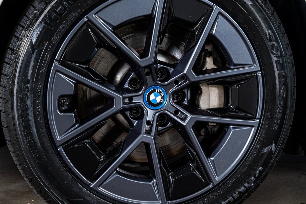 Used 2022 BMW i4 eDrive40 image 10