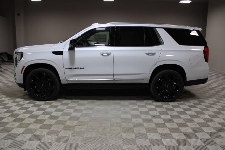 New 2026 GMC Yukon Denali w/ Denali Reserve Package AWD/4WD image 9