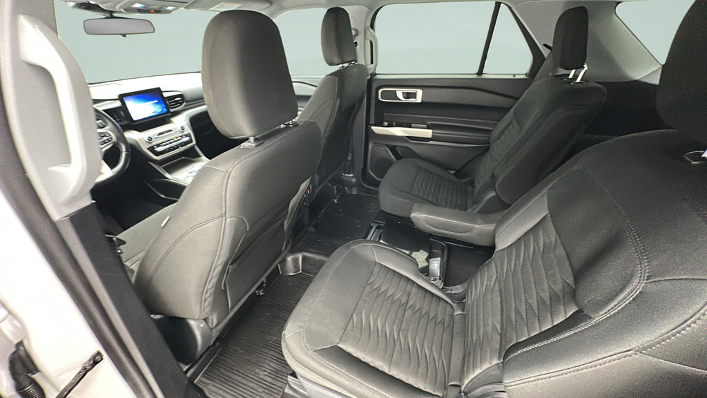 Used 2021 Ford Explorer XLT AWD/4WD image 9