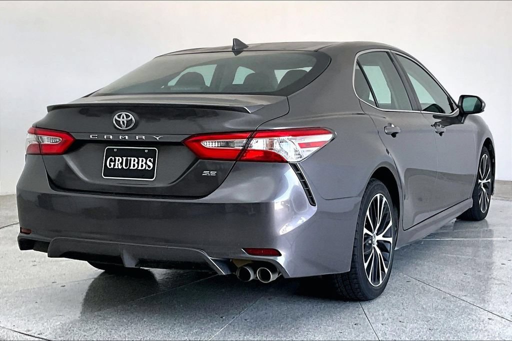 Used 2020 Toyota Camry SE FWD image 13