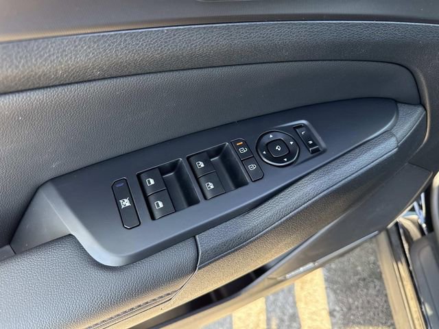 New 2026 Kia Sportage SX image 11