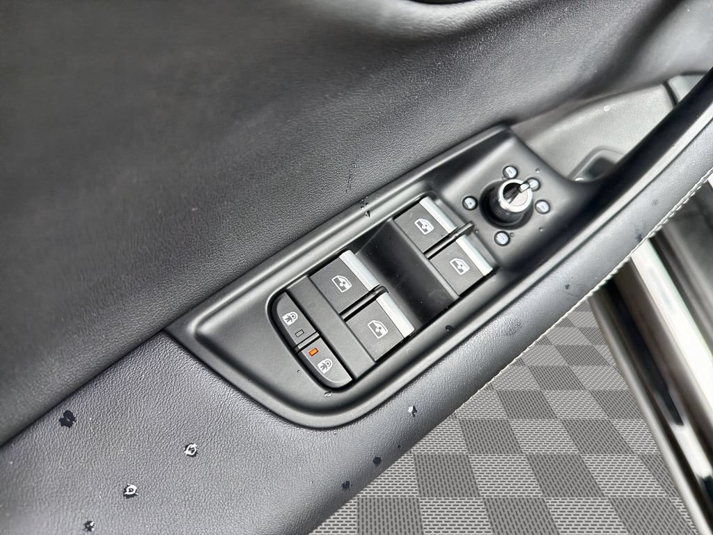 Used 2025 Audi Q7 3.0T Premium Plus AWD/4WD image 15