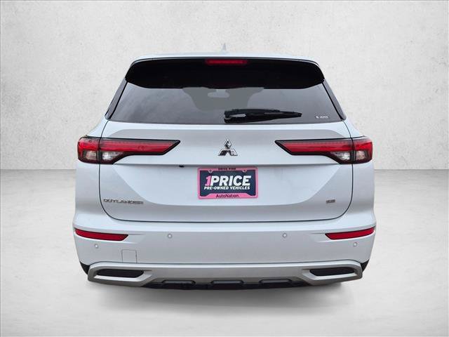 Used 2022 Mitsubishi Outlander SE AWD/4WD image 7