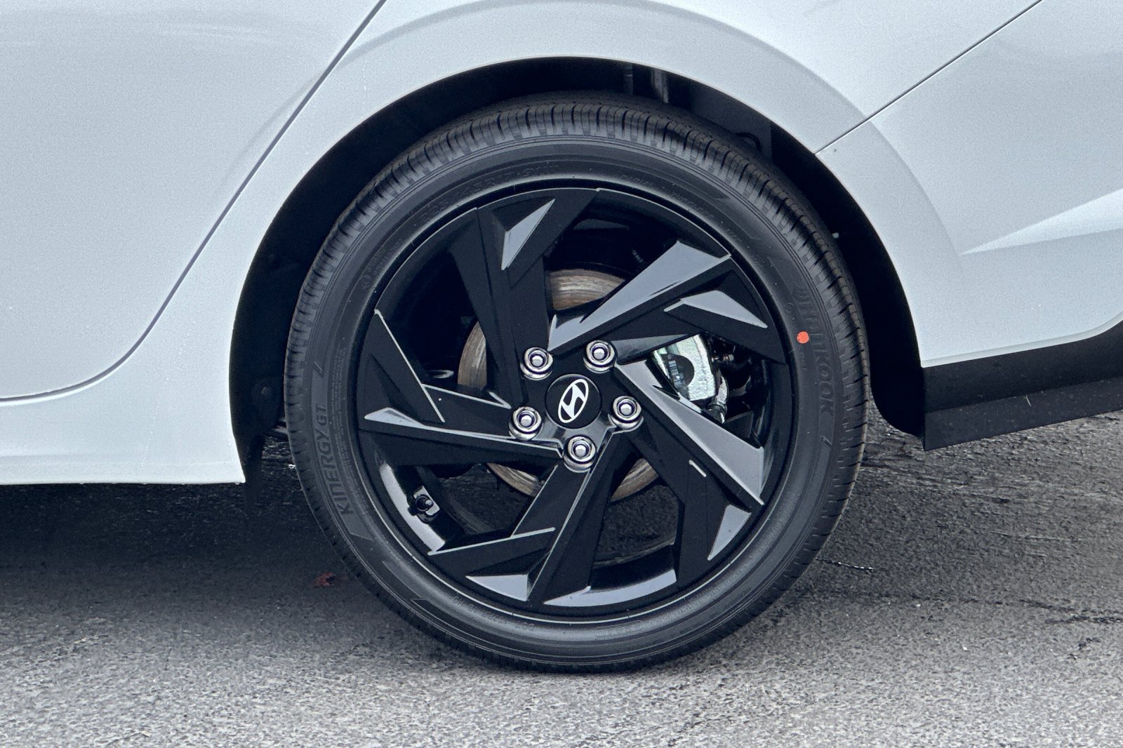 New 2026 Hyundai Elantra Sport FWD image 24