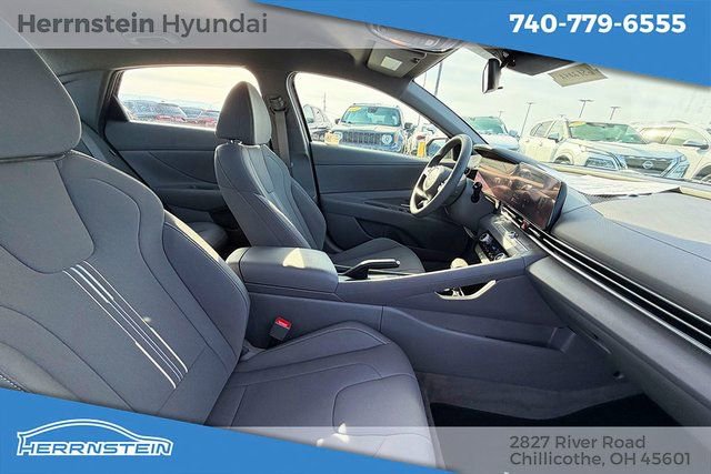 Used 2024 Hyundai Elantra SEL image 27