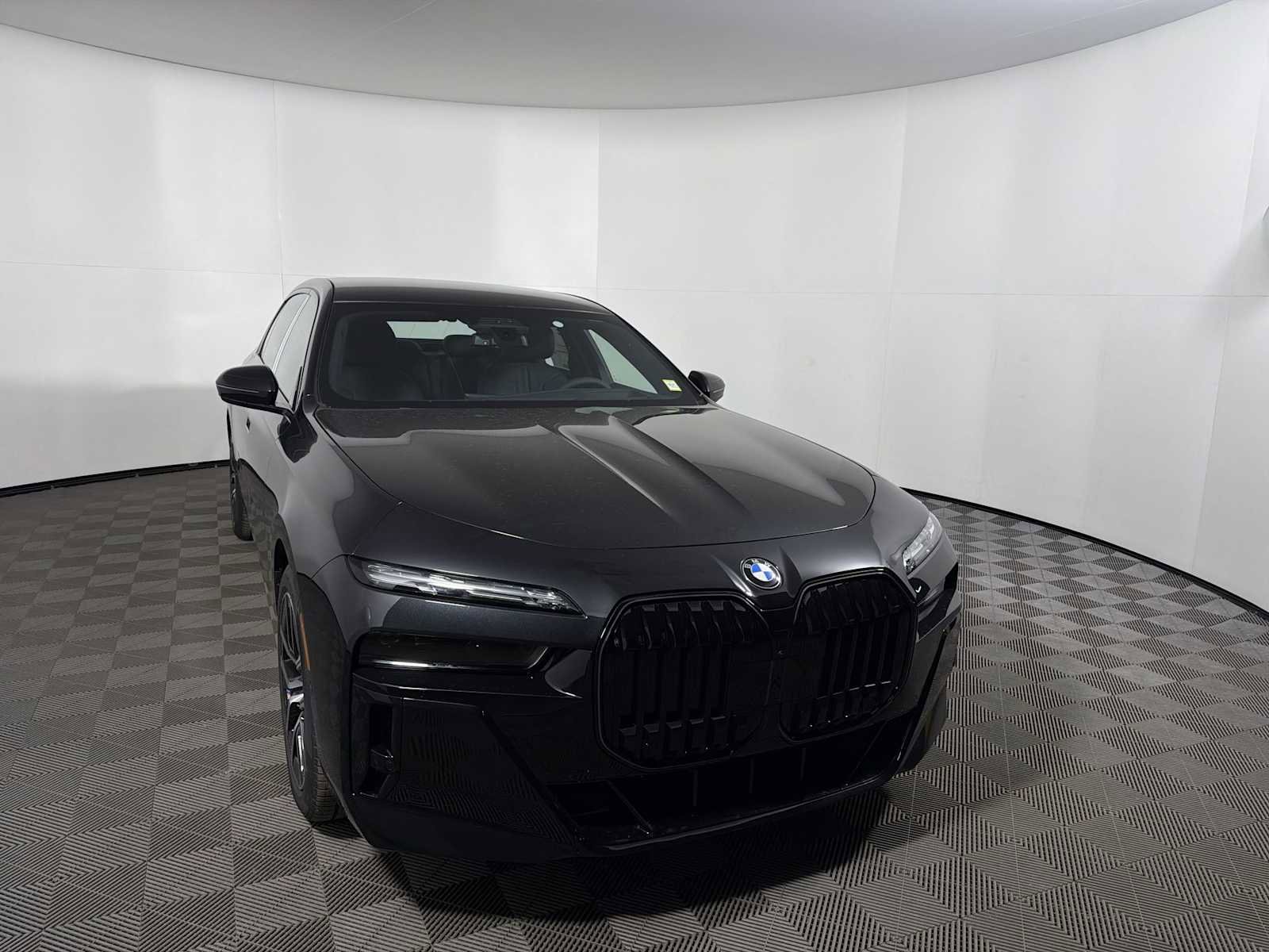 New 2026 BMW 740i xDrive w/ Executive Package AWD/4WD image 6