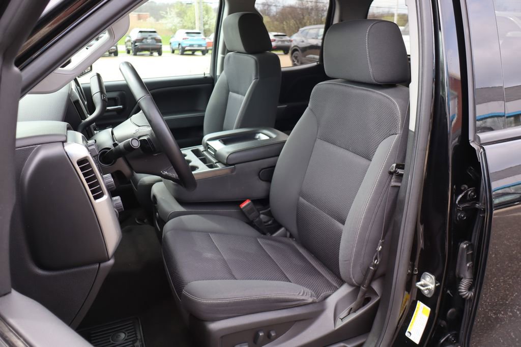 Used 2018 Chevrolet Silverado 1500 LT w/ All Star Edition image 12