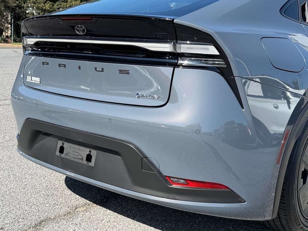 Used 2026 Toyota Prius Plug-In Hybrid FWD image 10