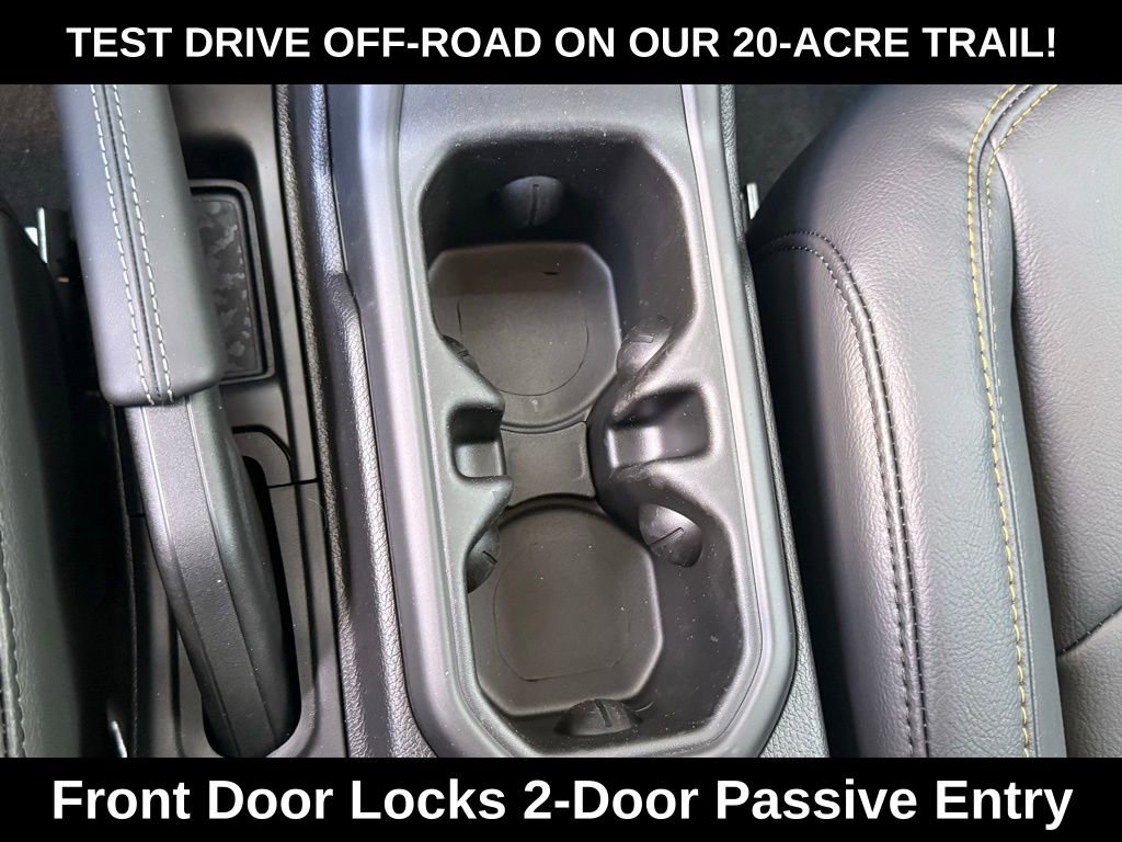 New 2026 Jeep Gladiator Sahara image 16