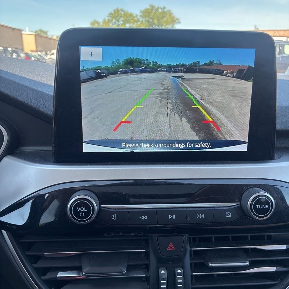 Used 2020 Ford Escape SE FWD image 10