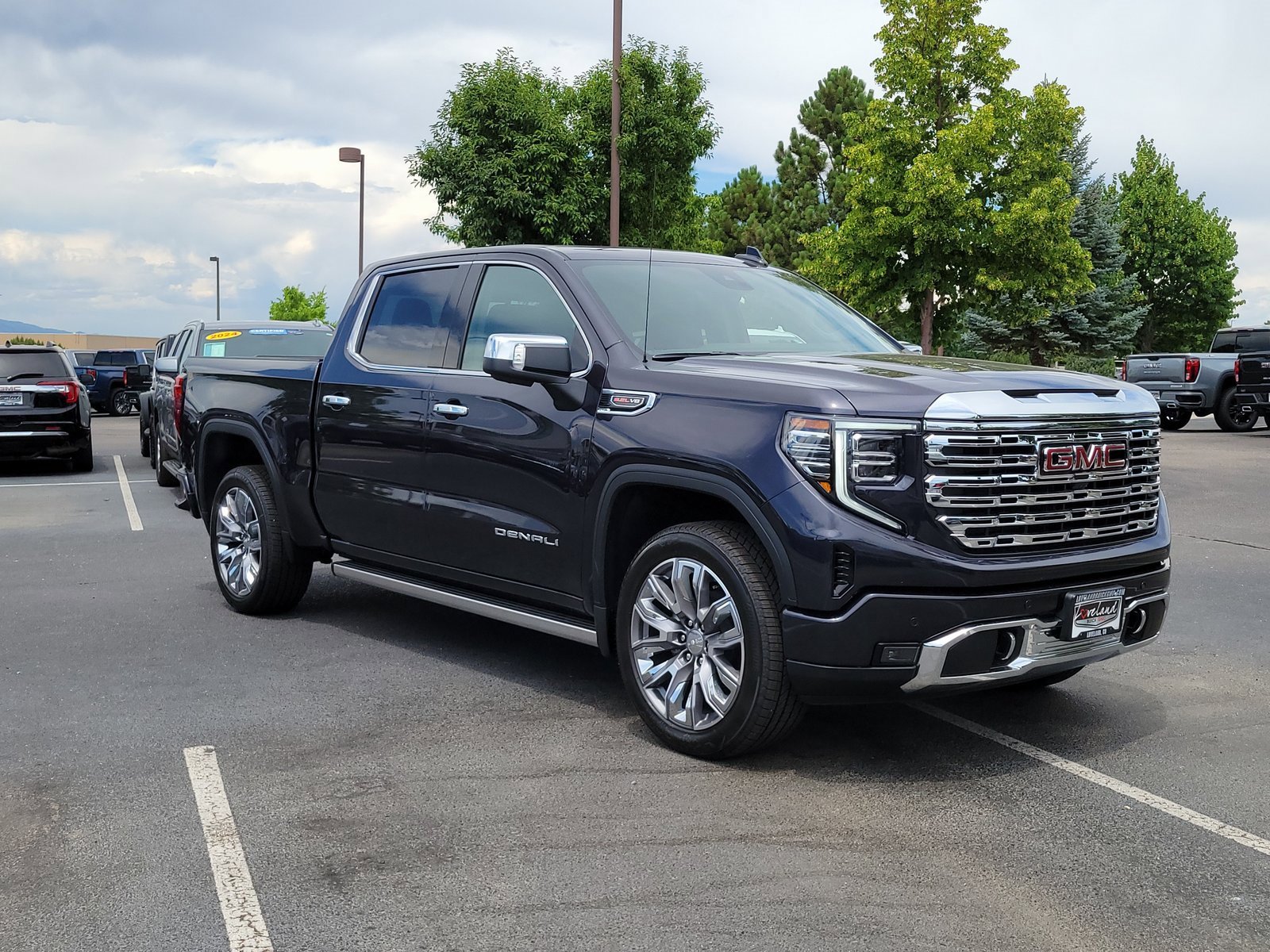 New 2025 GMC Sierra 1500 Denali w/ Denali Reserve Package