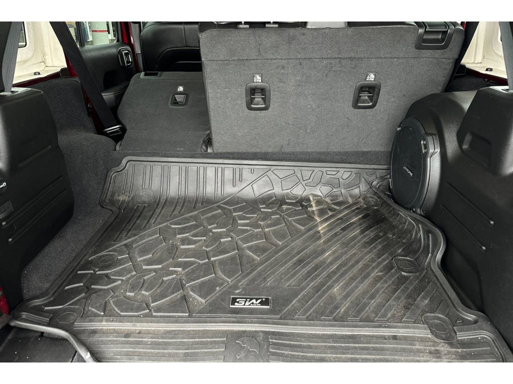Used 2021 Jeep Wrangler Unlimited Sahara w/ Safety Group image 17