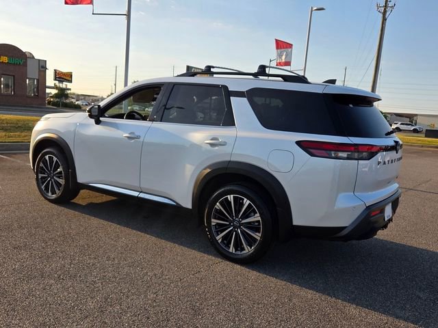 New 2026 Nissan Pathfinder Platinum w/ Cargo Package FWD image 10