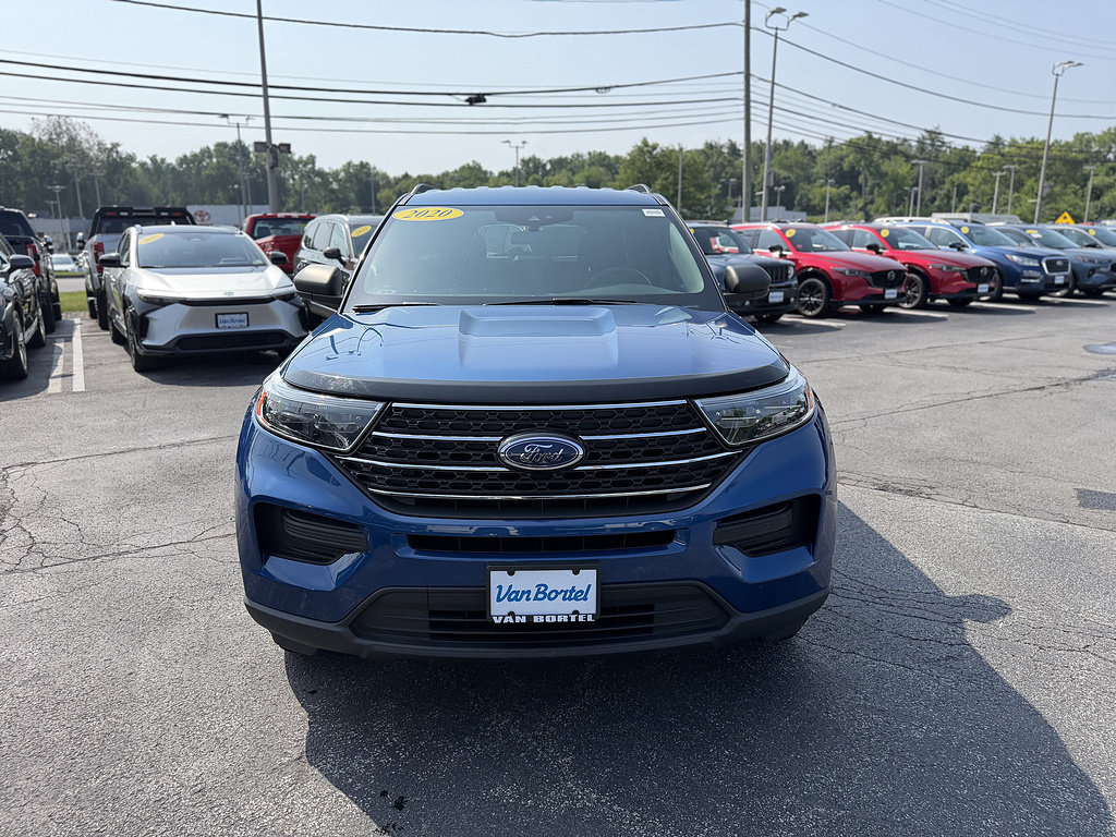 Used 2020 Ford Explorer XLT w/ Comfort Package AWD/4WD image 10
