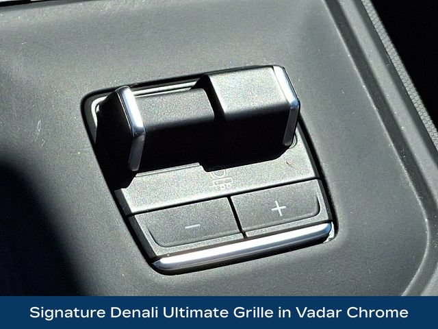 Used 2025 GMC Sierra 2500 Denali Ultimate w/ Snow Plow Prep/Camper Package AWD/4WD image 17