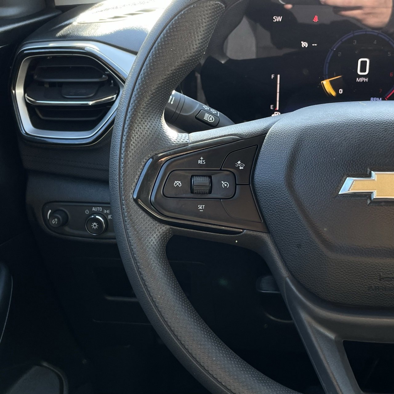 Used 2025 Chevrolet TrailBlazer LT image 13