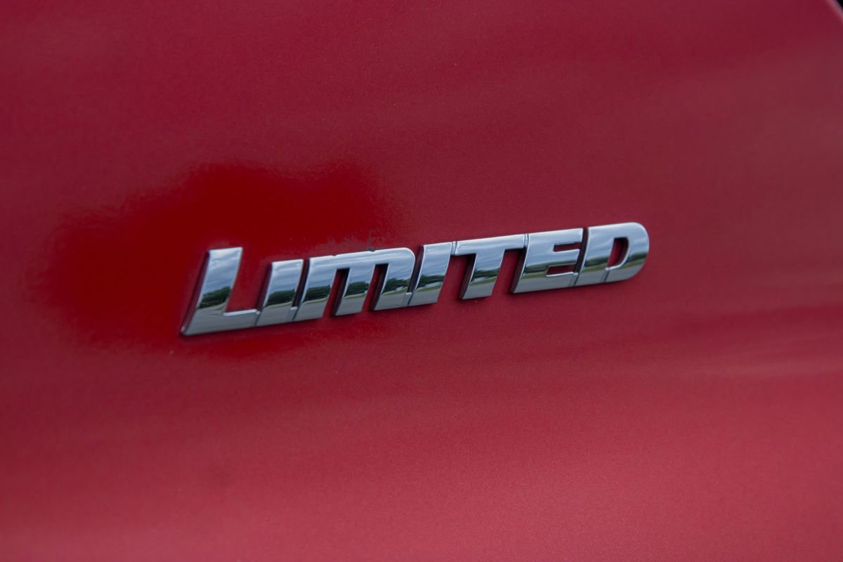 Used 2016 Toyota 4Runner Limited AWD/4WD image 48