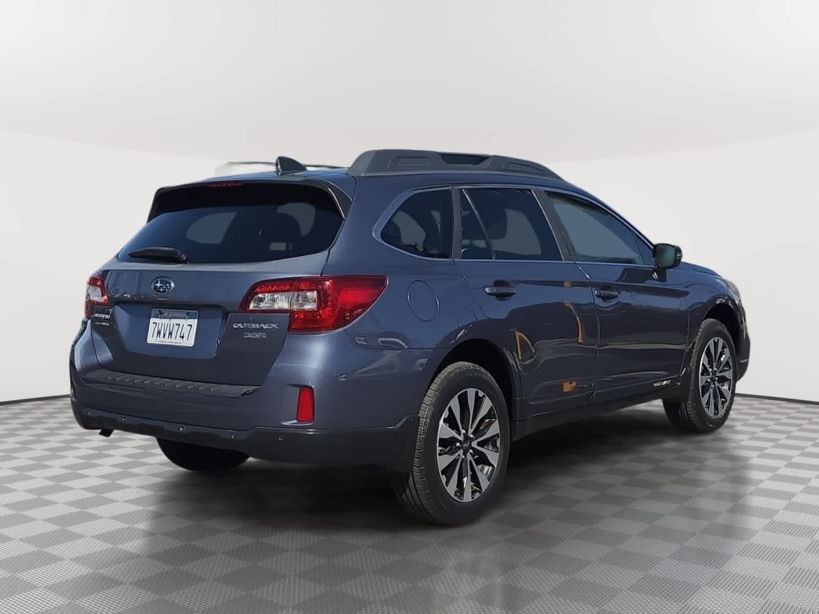 Used 2017 Subaru Outback 3.6R Limited AWD/4WD image 7
