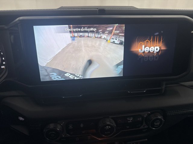 New 2025 Jeep Wrangler Unlimited Rubicon image 31