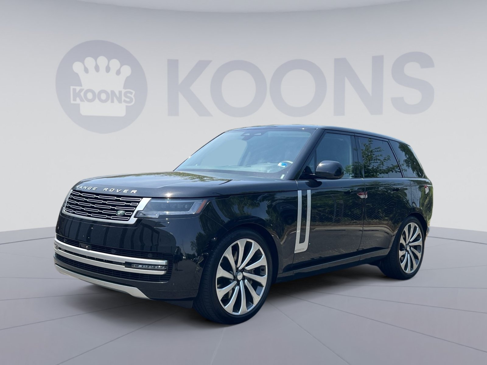 Used 2025 Land Rover Range Rover Autobiography AWD/4WD image 1